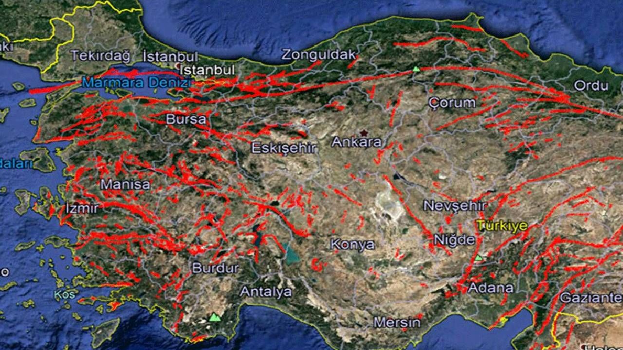 Çanakkale açıklarında 30’dan fazla deprem! Uzmandan 6 ilçeye kritik uyarı: “Bu faylar enerji biriktiriyor" 7