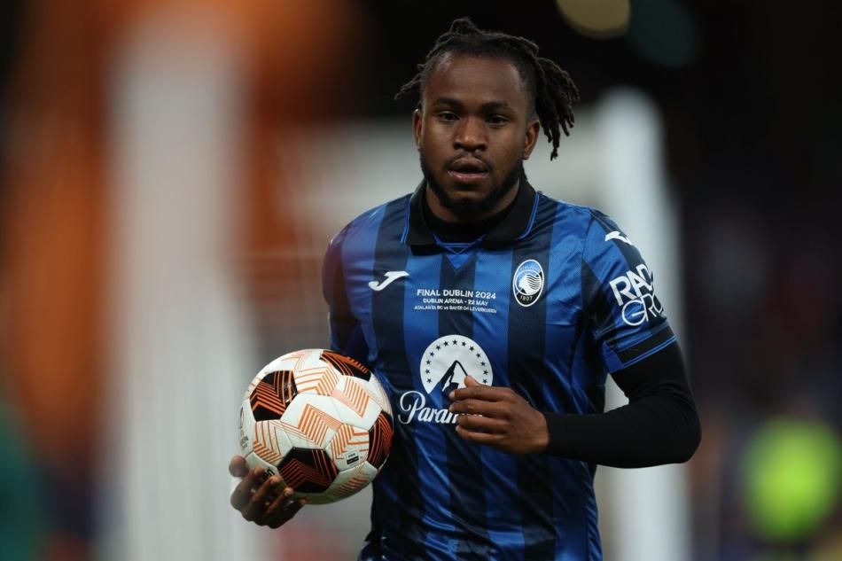 Victor Osimhen Nijerya'dan transferle dönüyor: Galatasaray'ın teklifi ortaya çıktı 11