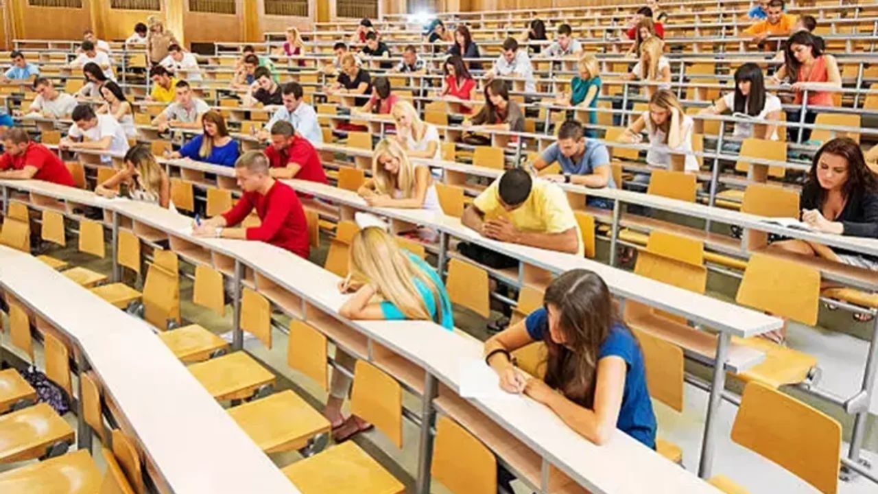 Üniversitelerde devrim gibi değişiklik! 2026'da devreye giriyor! Başarılı öğrenciler 3 yılda lisans tamamlayabilecek 5