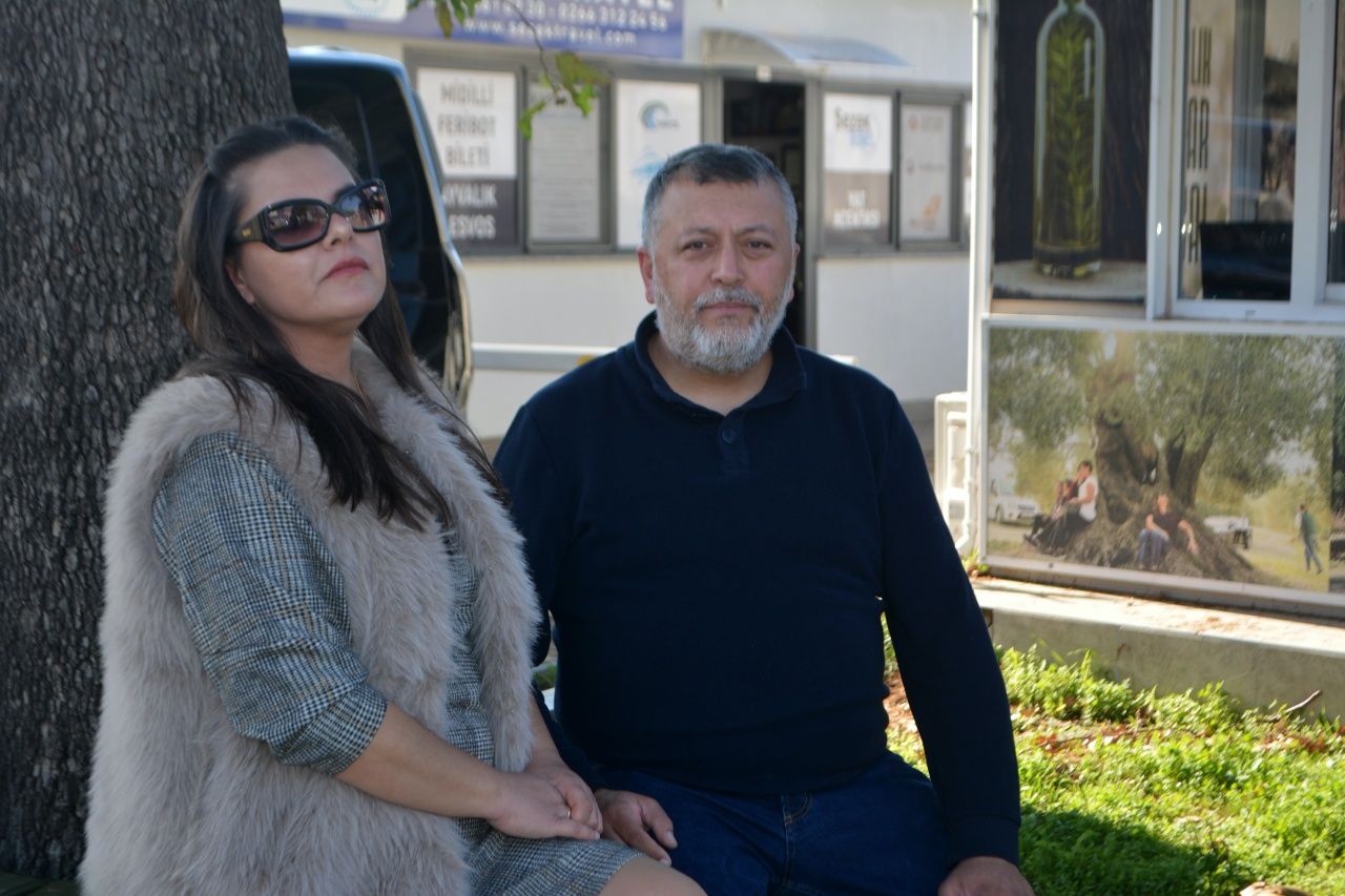 Midilli’de Türk turist çifte şok: Sigara yüzünde nezarette soğukta bırakıldılar, yemek verilmedi! 13