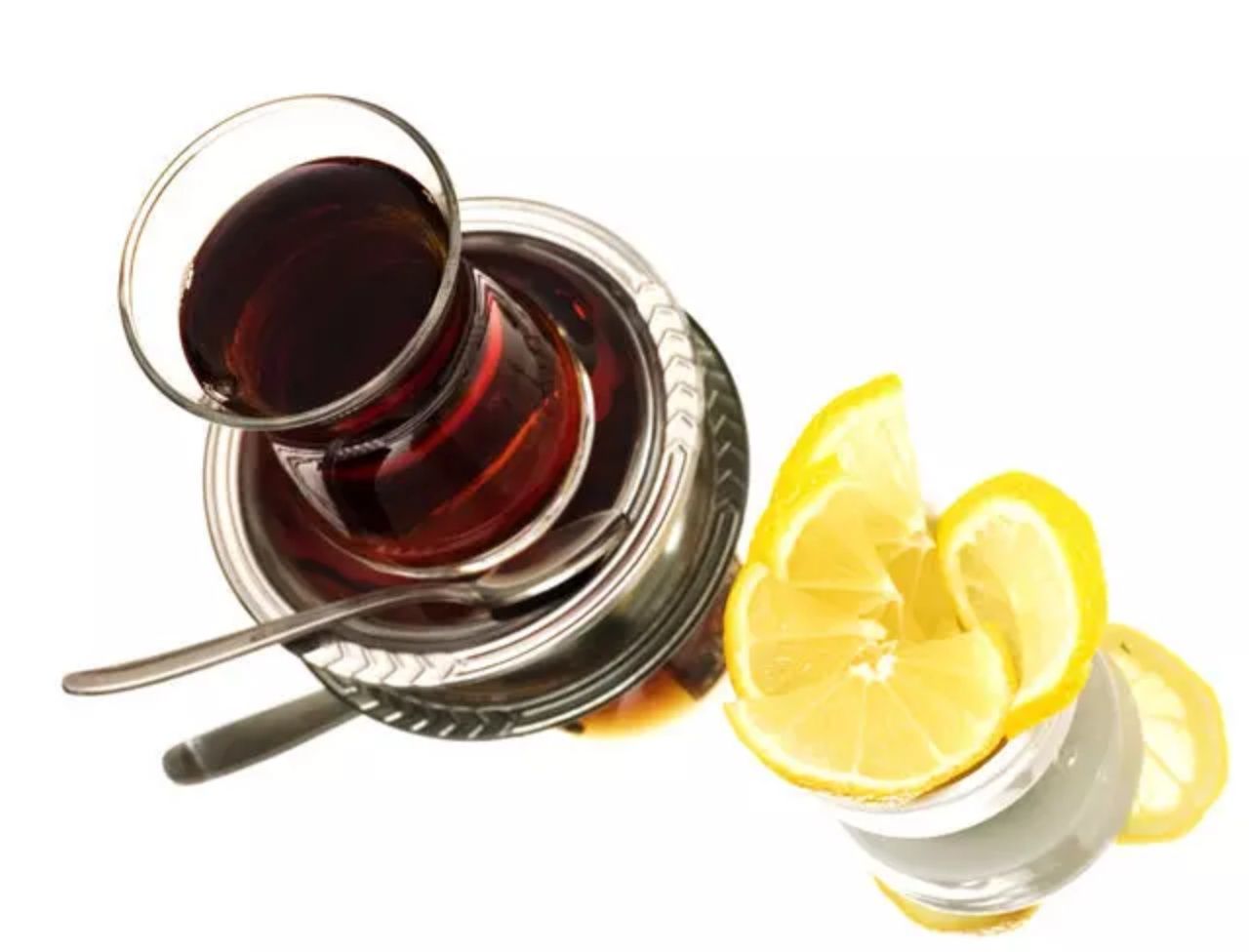 Çay yanına verilen limon için para istemişlerdi! Ticaret Bakanlığı o kafeye ceza kesti 3