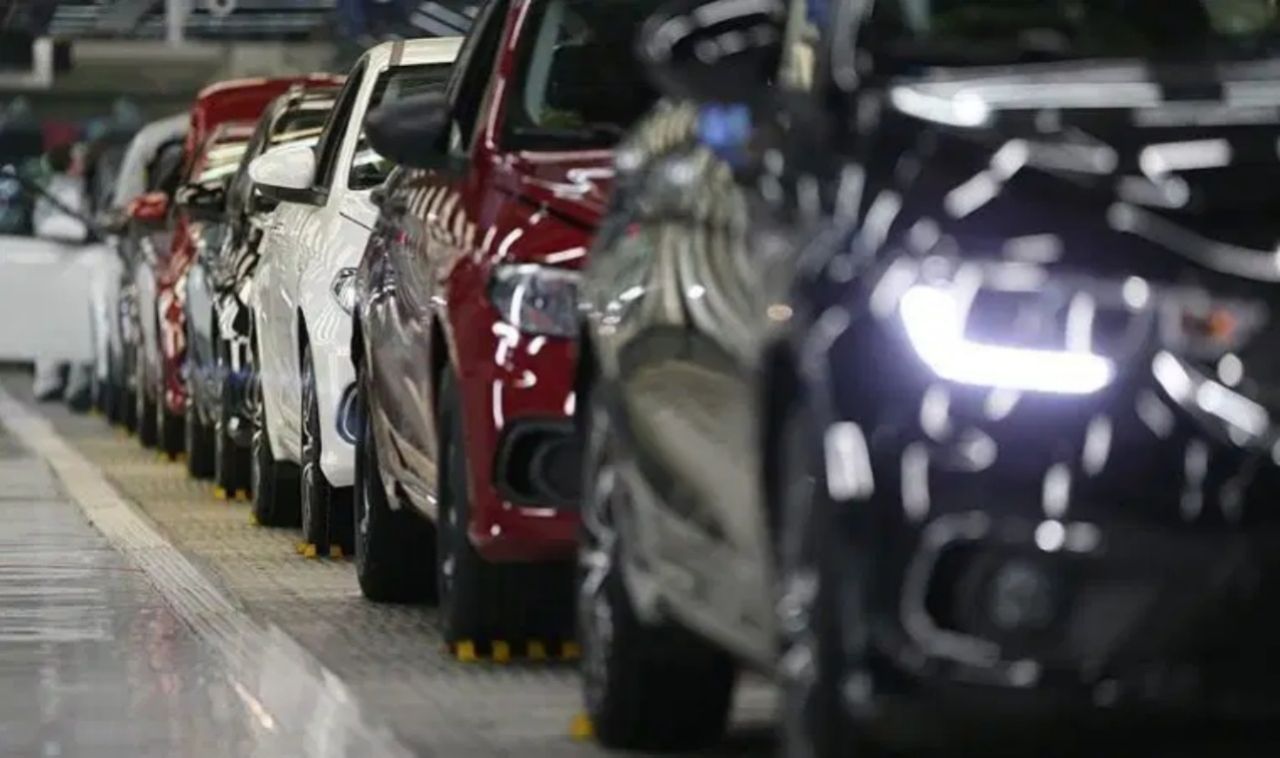 Vergi düzenlemesi devreye girdi! Bir çok otomobil modeline zam gelecek 6