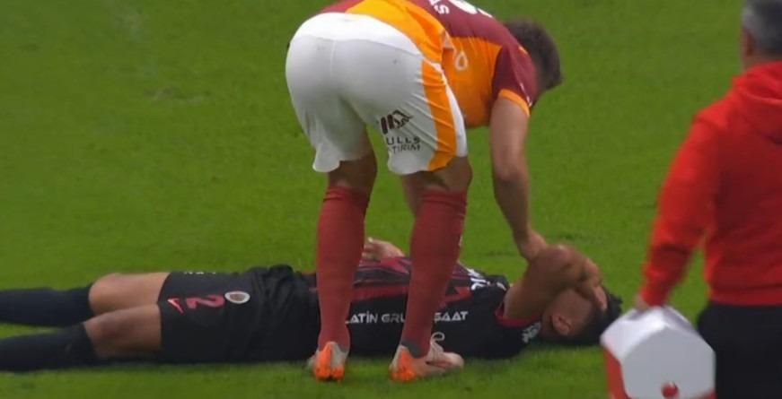 Galatasaray'ın lehine bir penaltı bir de kırmızı kart verilmemiş! Trio ekibi açıkladı: Bu kadarına da pes! 7