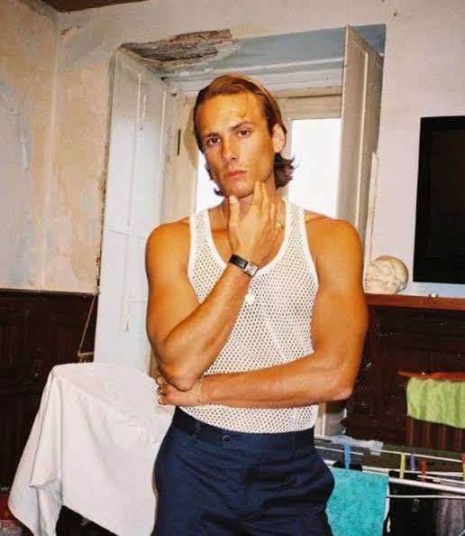 Dilan Çiçek Deniz, eski sevgilisi Rafael Cemo Çetin'in yakın arkadaşıyla aşk mı yaşıyor? Ünlü oyuncu sessizliğini bozdu 6