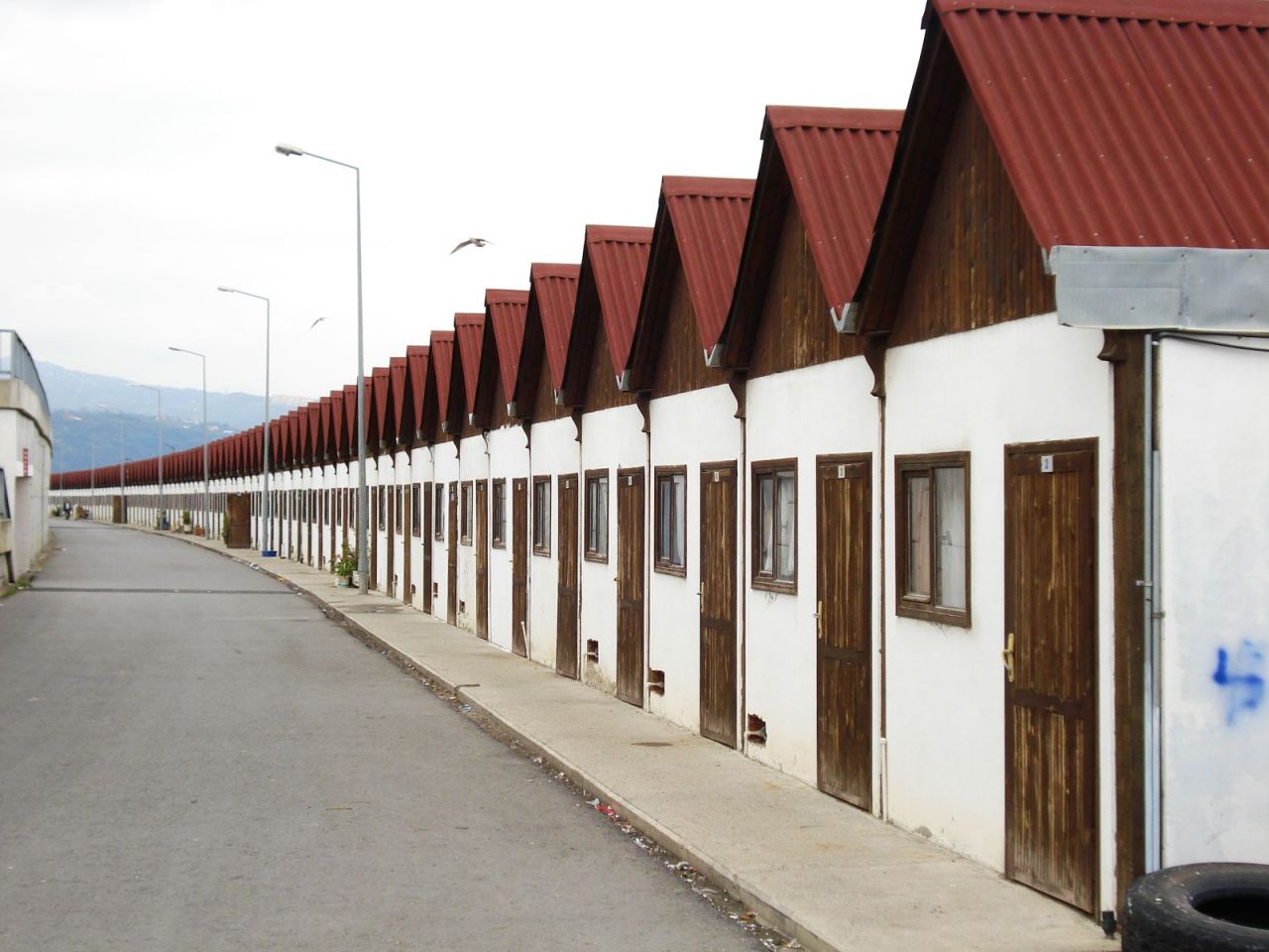 Trabzon’da balıkçı barınakları lüks villaya dönüştürülüp 7 milyon TL'ye satılıyor! Tapusuz yapılar karaborsaya düştü... 3