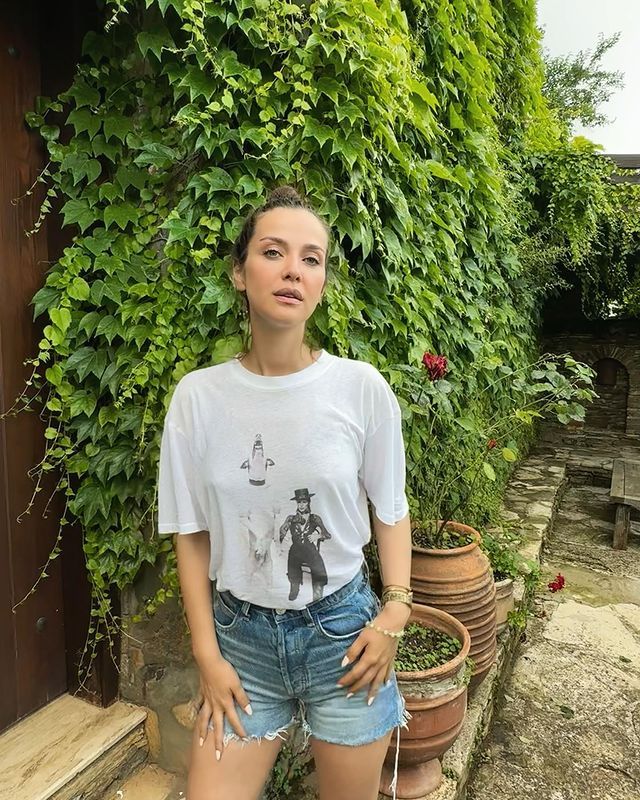 İrem Helvacıoğlu ve Ural Kaspar boşanıyor! 1 ay önce kızlarını kucaklarına almışlardı! 3