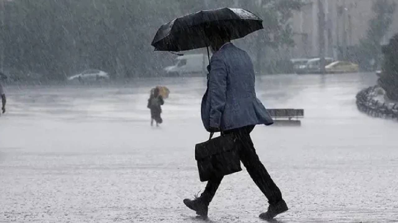 Türkiye haftaya sağanakla başladı: Meteoroloji'den kuvvetli yağış uyarısı 1