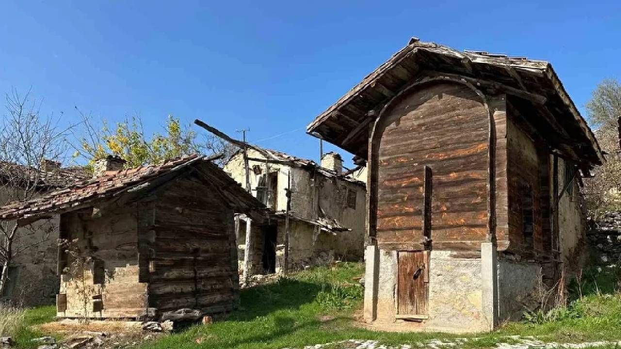 Sadece 4 kişi kaldı! Bursa’nın 450 yıllık sırrı: Tarihi köyde hayat sona mı geliyor? 5