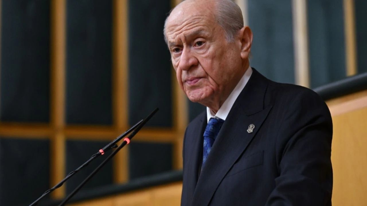 Bahçeli’nin yüzüğündeki gizli mesaj: Nal-i şerifin sırrı neyi işaret ediyor? 1