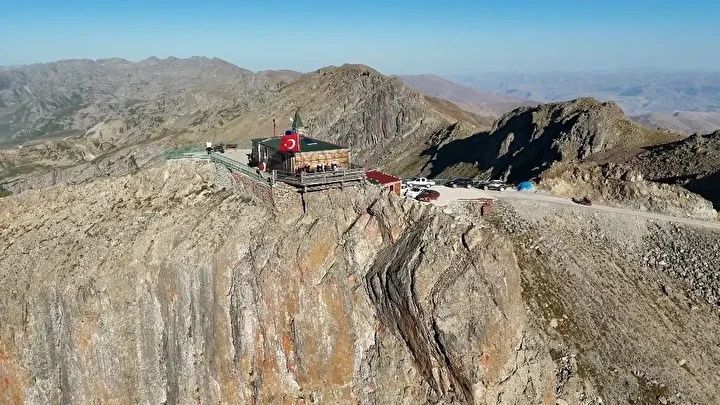 Kırklar Dağı’nda tarihî mescit alevlere dayanamadı... Manevi merkez bir gecede yok oldu! 4