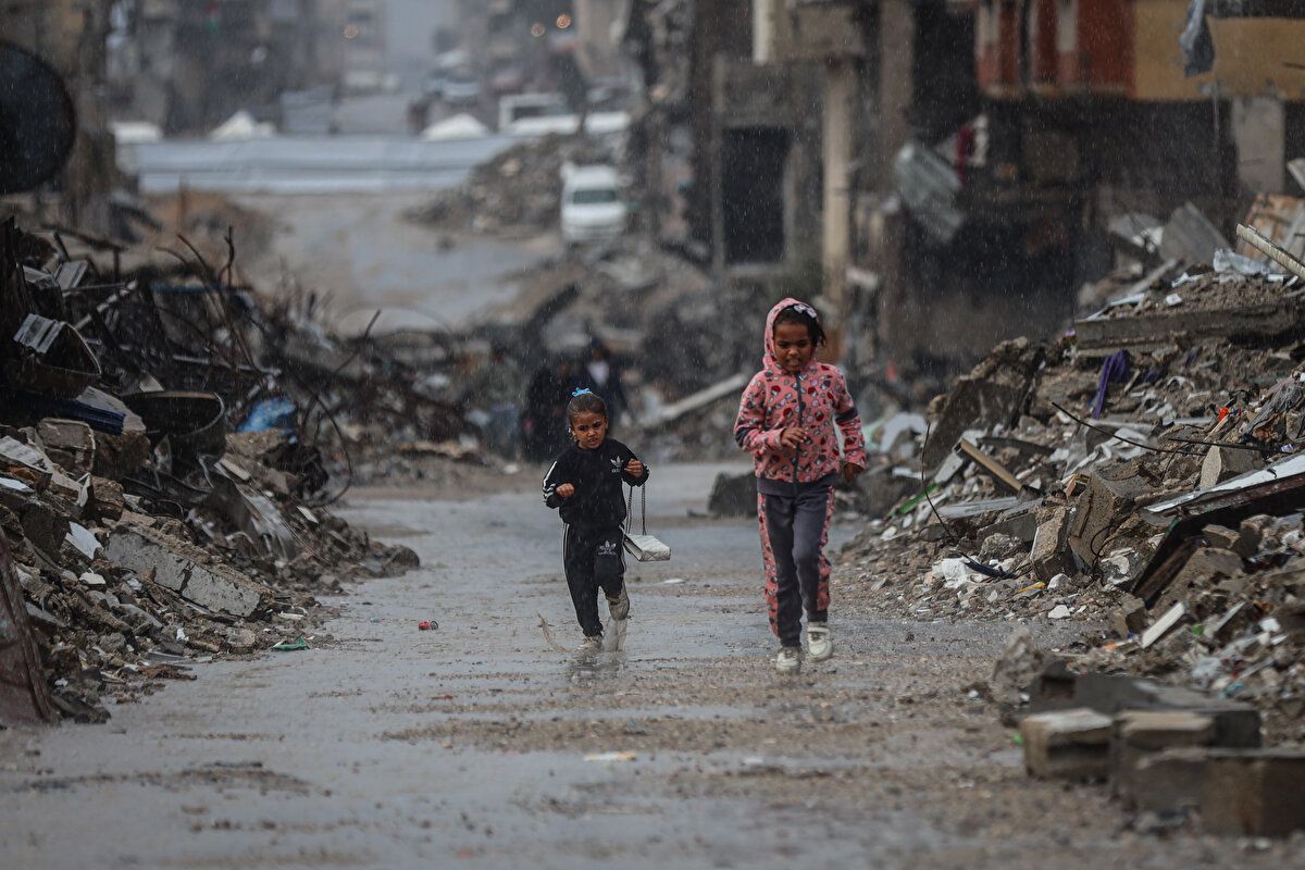 Gazze'de felaket! Şiddetli yağış Filistinlilerin çadırlarını sular altında bıraktı 13