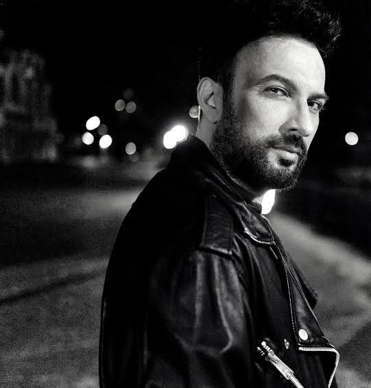 Tarkan, kulis istekleriyle mütevazılığını gözler önüne serdi 1