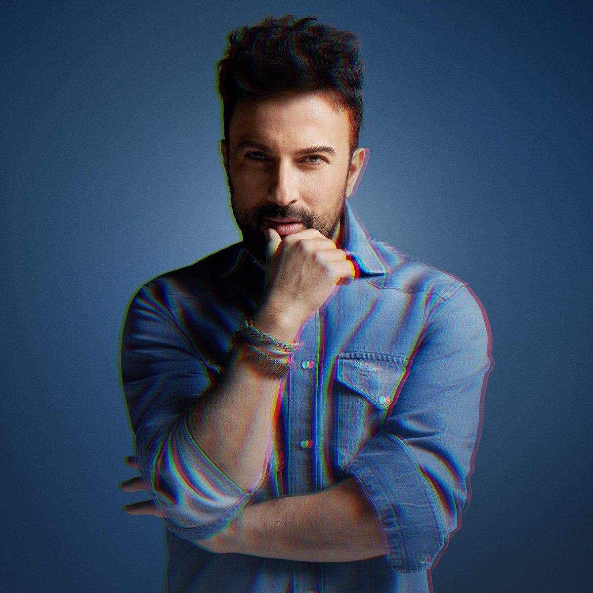 Tarkan, kulis istekleriyle mütevazılığını gözler önüne serdi 3