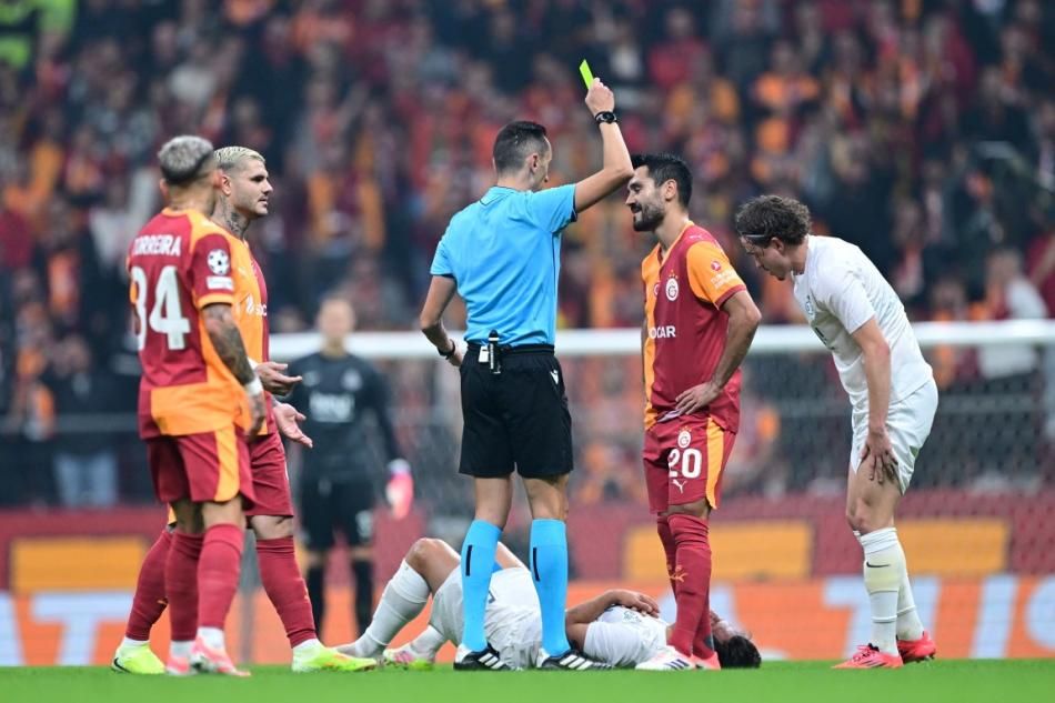 "İspanyol hakemlerin Türk futboluna karşı bir hainliği var! Belki de Atletico maçını düşünerek yaptı" Galatasaray maçı hakemi hakkında şok sözler 6