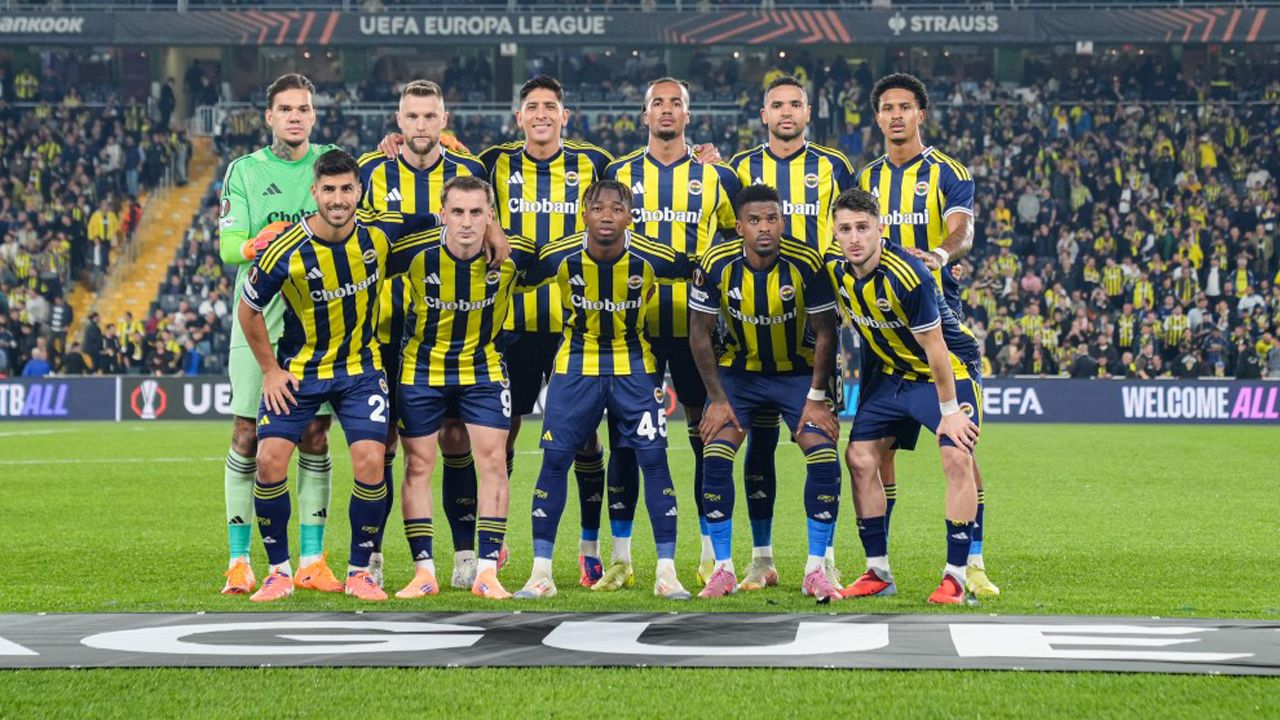 Fenerbahçe'nin Ferencvaros maçı ilk 11'i belli oldu! Domenico Tedesco'dan sürpriz karar: Bu sezon bir ilk 1