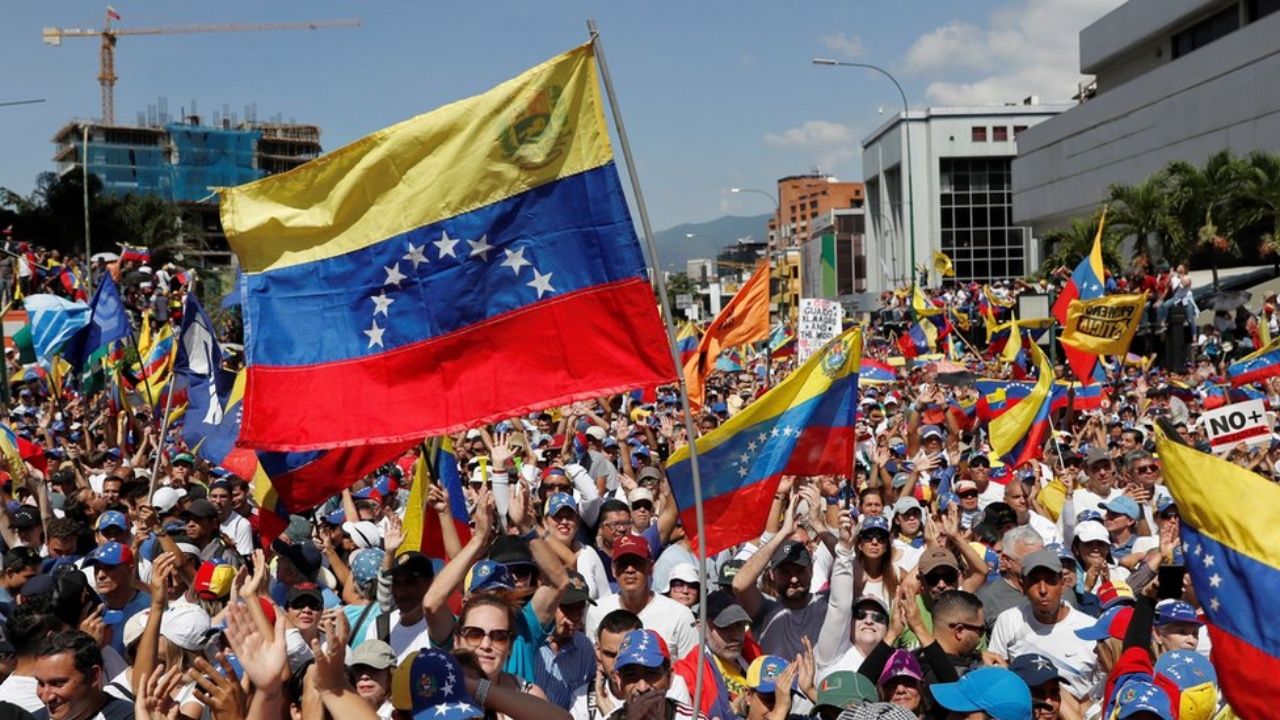 Bölgede tansiyon yükseliyor! Venezuela Türk Hava Yolları'nın da içinde bulunduğu 6 hava yolu şirketinin izinlerini iptal etti 3