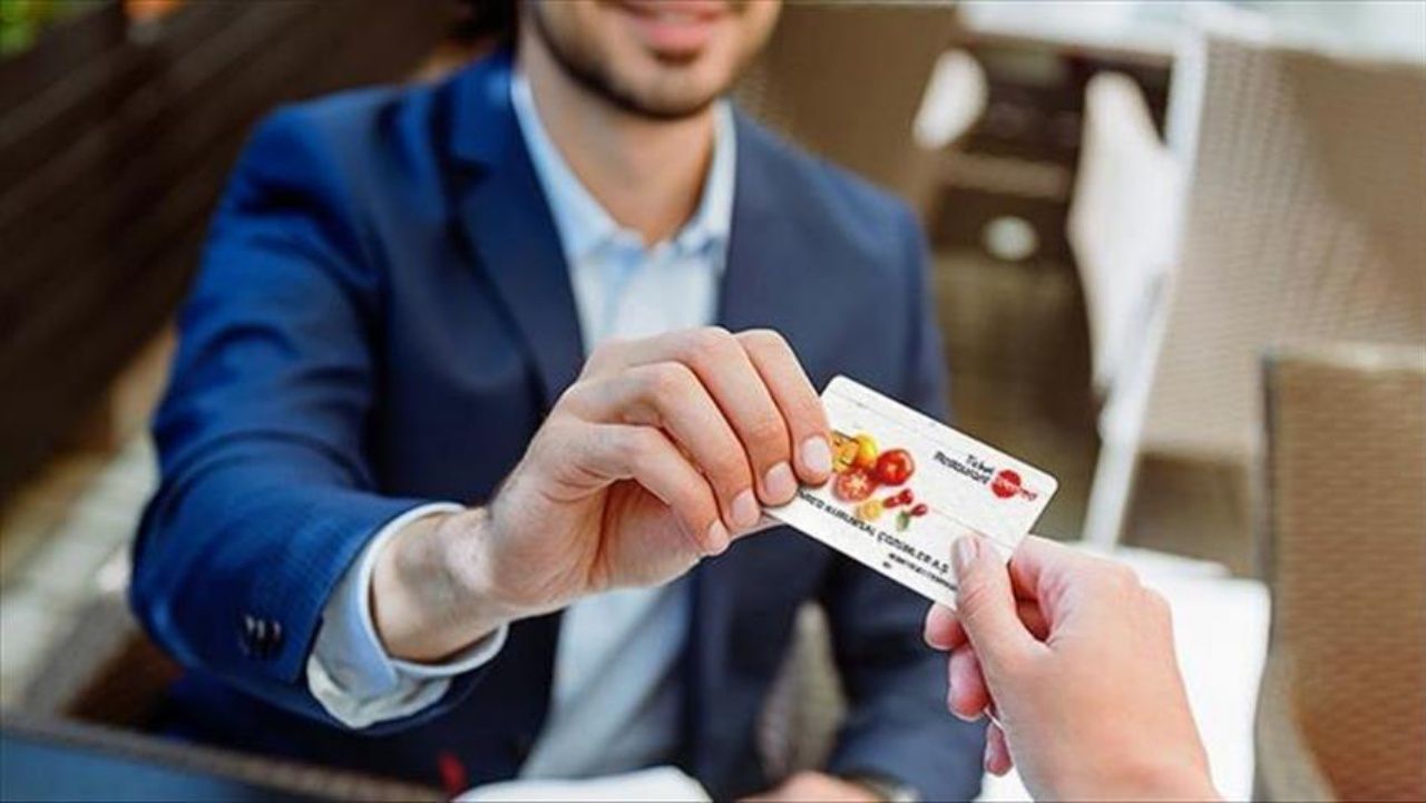 Milyonlarca çalışanı ilgilendiriyor! 2026 günlük yemek kartı 301 TL oldu 5