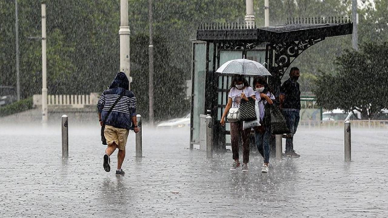 4 il için sarı kodlu alarm! Meteoroloji uyardı: Kuvvetli yağmur kapıda, 3 gün sürecek 4