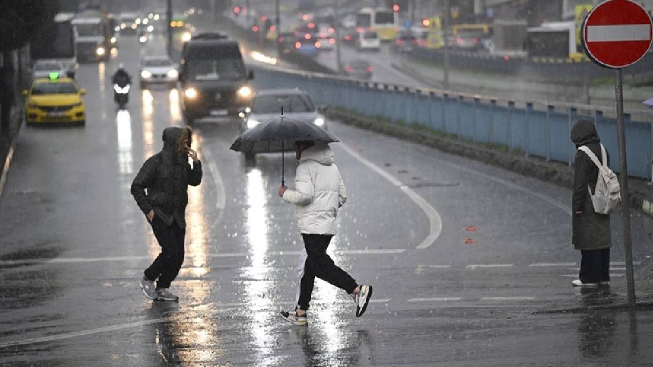4 il için sarı kodlu alarm! Meteoroloji uyardı: Kuvvetli yağmur kapıda, 3 gün sürecek 10