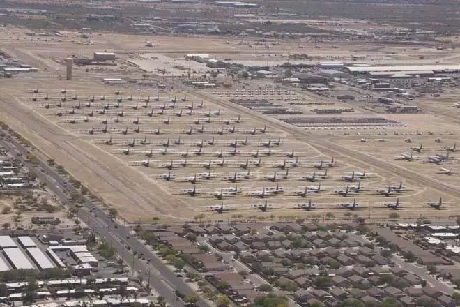 Çölün ortasındaki 35 milyar dolarlık sır! ABD’nin görünmez filosu Tucson’da saklanıyor! Binlerce uçak neden çölde tutuluyor? 7