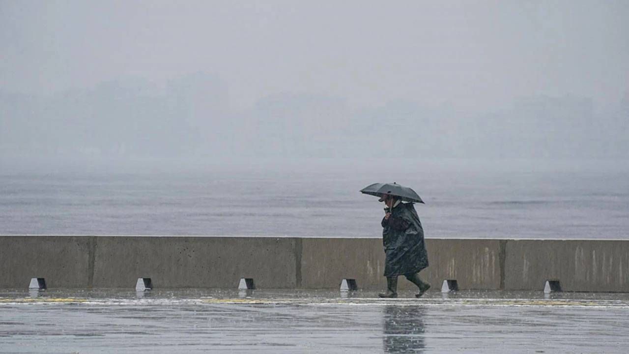Meteoroloji uyardı: Türkiye’nin batısında kuvvetli sağanak ve su baskınları 8