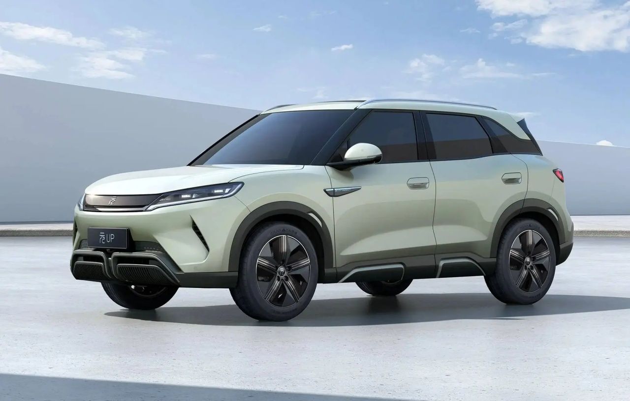 1.5 milyona elektrikli otomobil! BYD ATTO 2 Türkiye pazarına giriyor 1