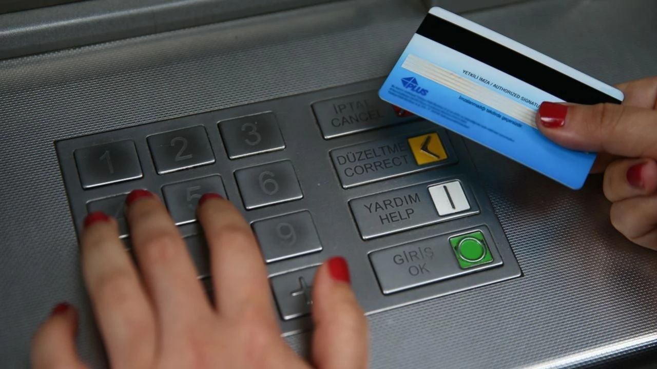 1 Ocak'tan itibaren başlıyor! ATM'ye kartını takan bu yazıyla karşılaşabilir 6