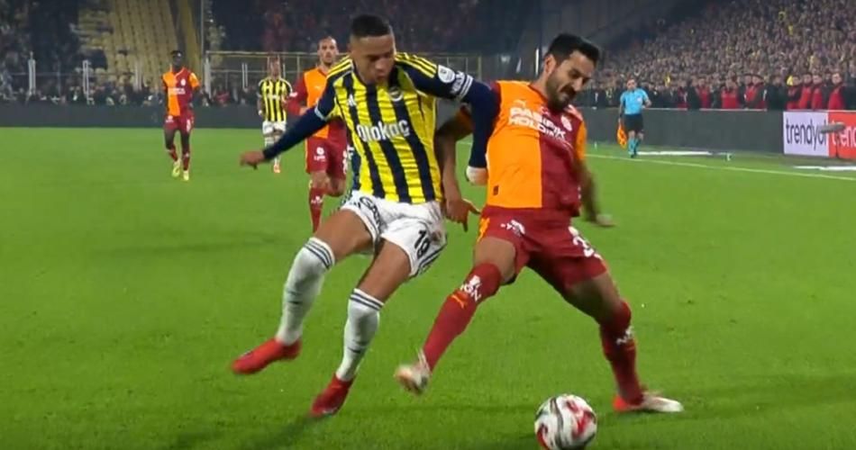 Yasin Kol'dan derbide skandal yönetim! "Galatasaray'ı resmen doğramış! Skriniar atılmalıydı" İşte pozisyon pozisyon yorumlar... 6