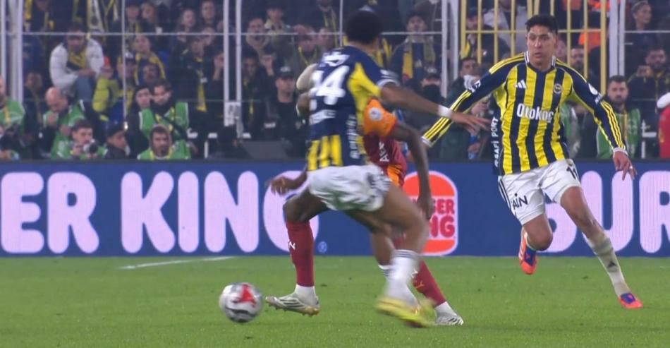 Yasin Kol'dan derbide skandal yönetim! "Galatasaray'ı resmen doğramış! Skriniar atılmalıydı" İşte pozisyon pozisyon yorumlar... 20