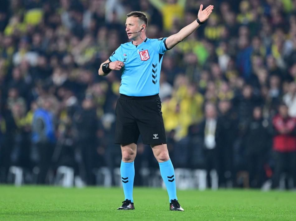 Yasin Kol'dan derbide skandal yönetim! "Galatasaray'ı resmen doğramış! Skriniar atılmalıydı" İşte pozisyon pozisyon yorumlar... 29