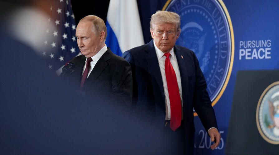 Karadeniz'de neler oluyor? 4 günde 3. gemi saldırısı! Ayçiçek yüklü geminin vurulması tarımsal ticarete yönelik bir uyarı mı? Zamanlamada dikkat çeken Trump detayı... 9