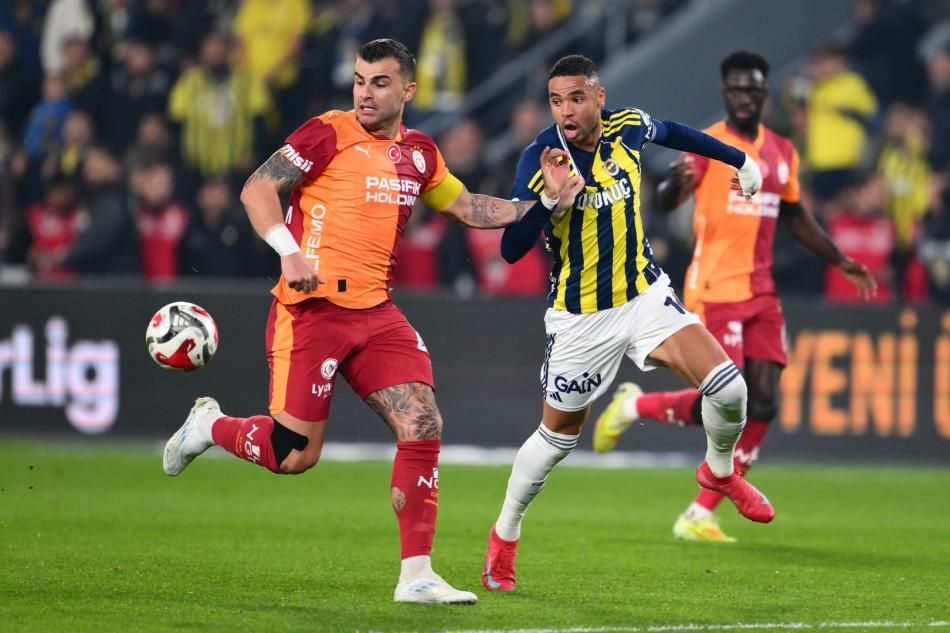 Fenerbahçe - Galatasaray maçına scout akını! İşte yerinde takip edilen yıldız oyuncular 3
