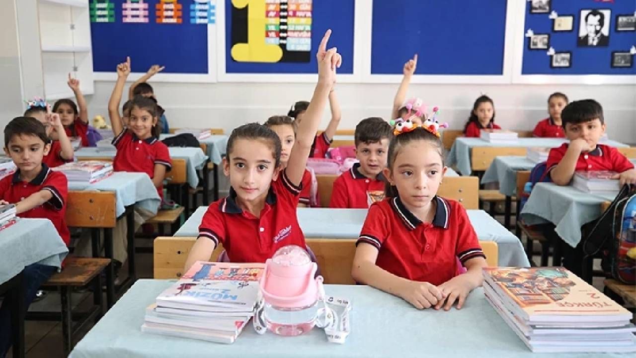 Akran zorbalığına son adım! MEB’den okula başlama yaşında büyük değişiklik: 72 ay modeli geliyor 1