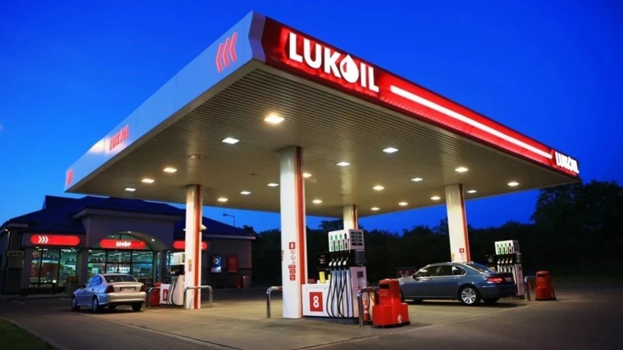 Türkiye'de 600'den fazla istasyonu var! Akaryakıt devinin mallarına el konuldu 1