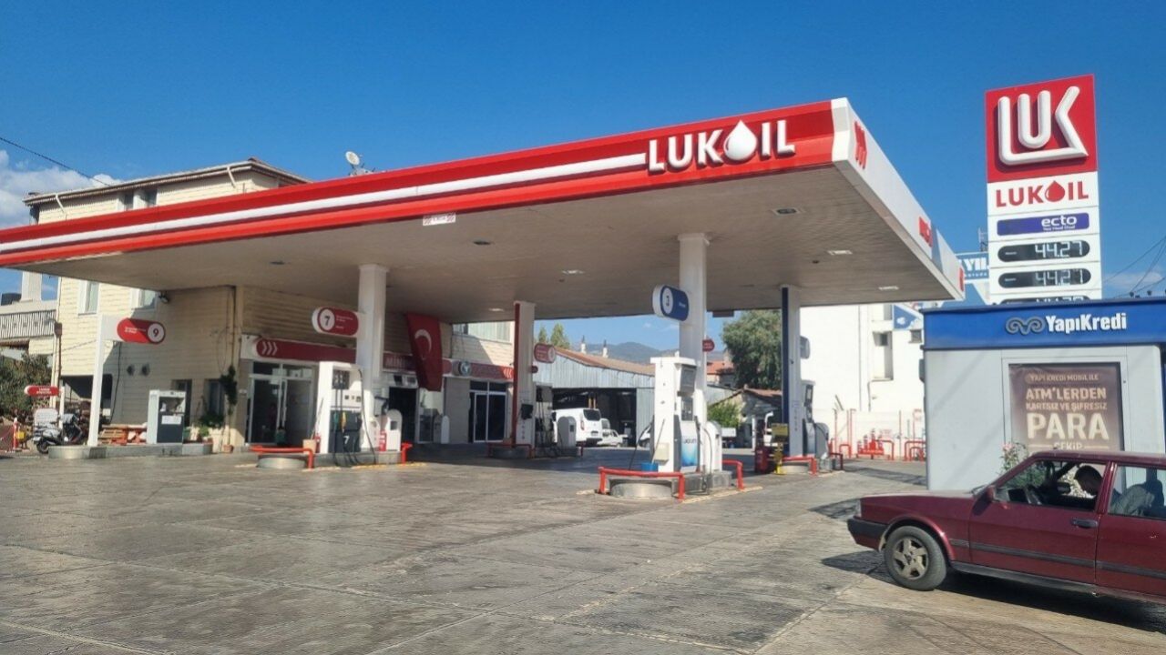 Türkiye'de 600'den fazla istasyonu var! Akaryakıt devinin mallarına el konuldu 6