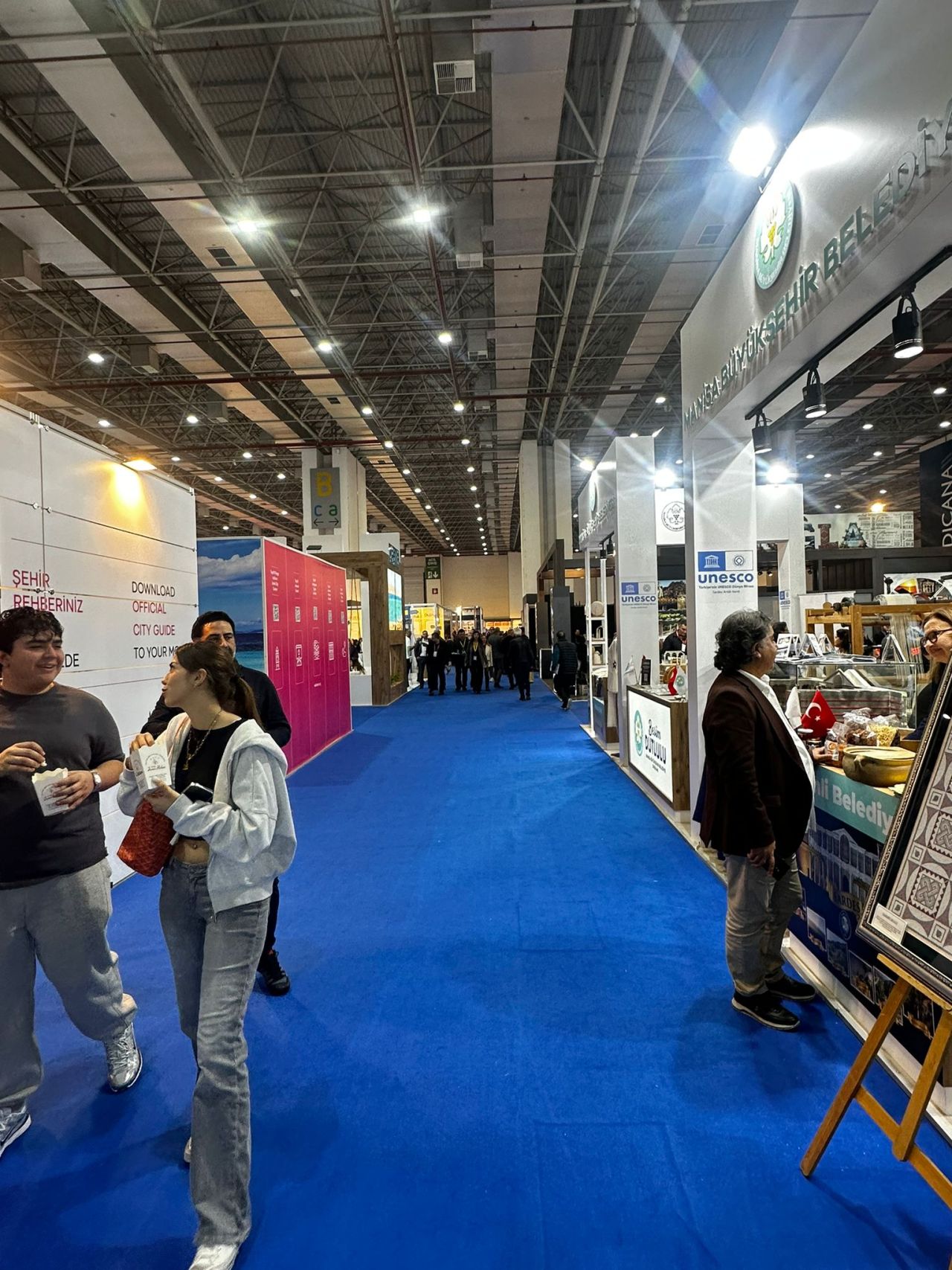 Dünya turizm profesyonelleri İzmir'de buluşuyor! TÜRSAB öncülüğünde İzmir 19. Uluslararası Turizm Ticaret Fuarı başladı 17