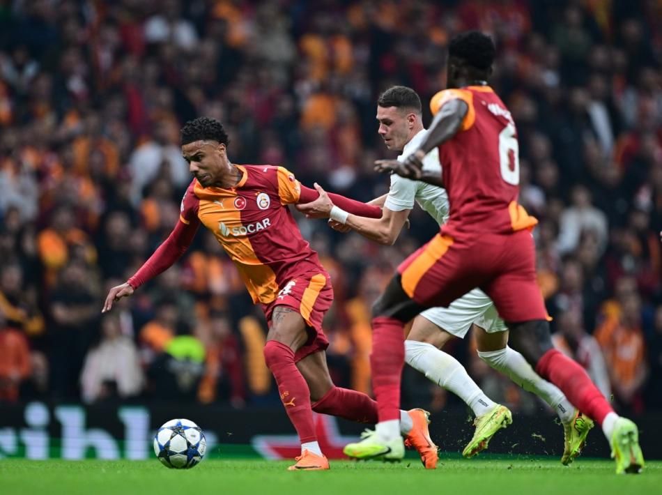 Okan Buruk'un sabrı taştı: Galatasaray'da bir ismin daha bileti kesildi! Kaçırdığı maç oynadığı maça yakın 5