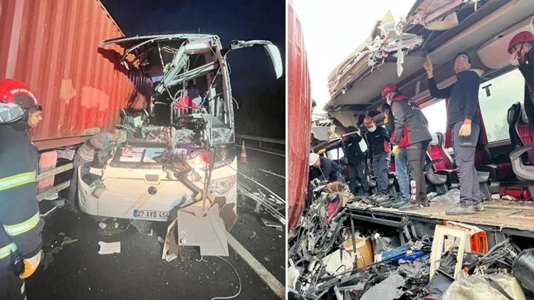 Yolcu otobüsü TIR'a çarptı! Adana–Gaziantep otoyolunda korkunç kaza: 6 kişi hayatını kaybetti! İlk görüntüler geldi... 1