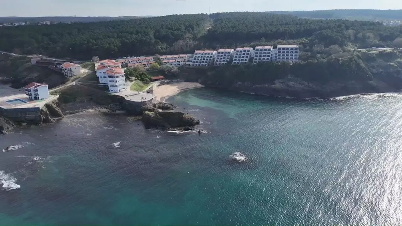 Milyon dolarlık otel harabeye döndü! Ünlü otel tinercilerin meskeni oldu 5