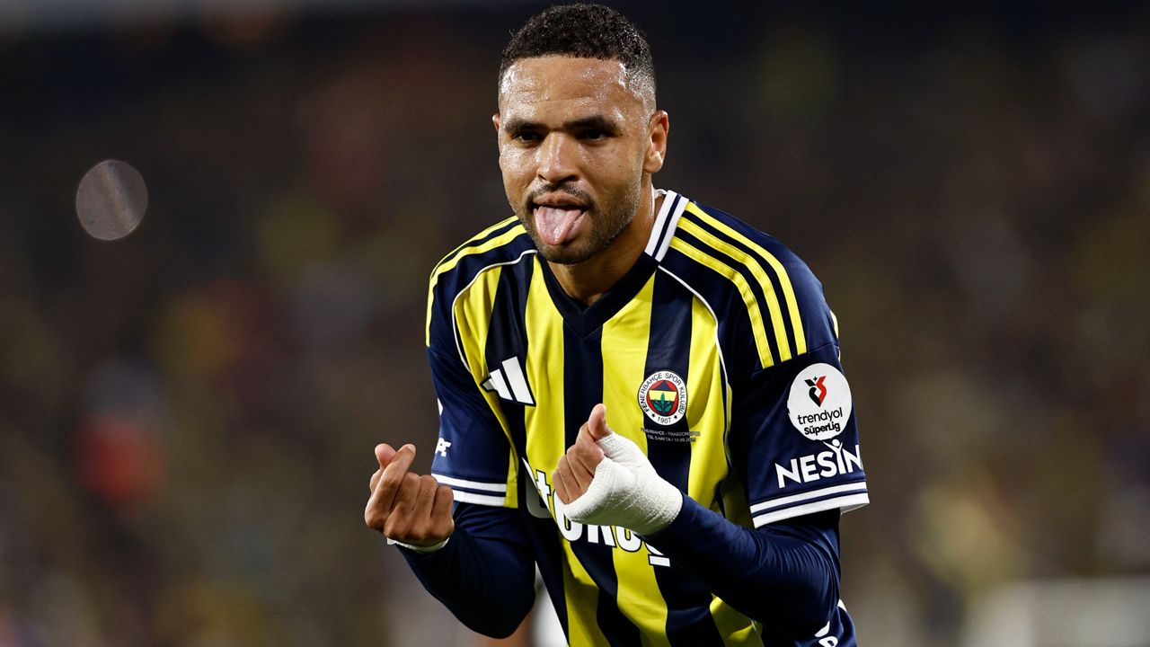 "Kerem Aktürkoğlu'nu G.Saray'da 2 futbolcu dövmüştü! Niye seni dövüyorlar da başkasını dövmüyorlar? Bakalım F.Bahçe'de dayak yiyecek mi?" 9