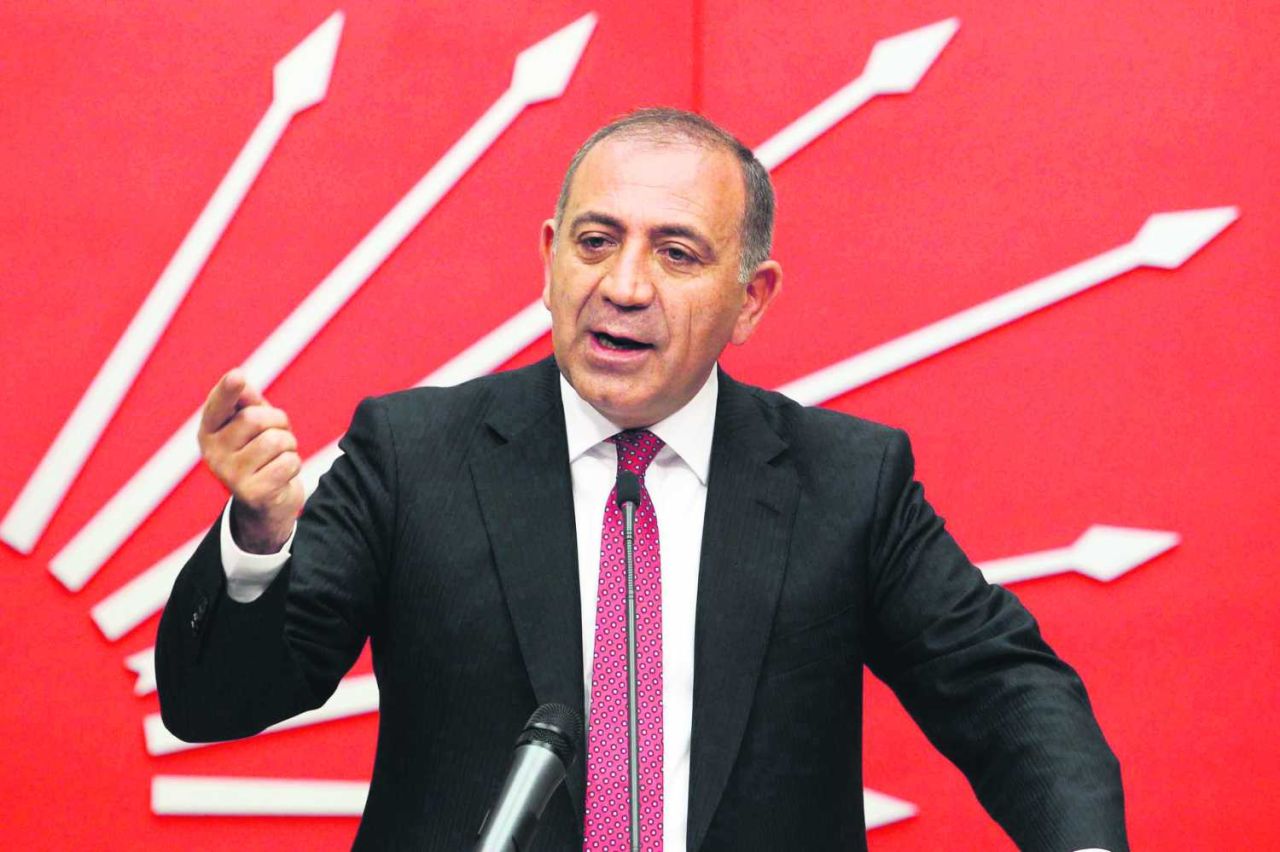 Özgür Özel'in A takımı daha ilk gününde krize gömüldü! Tartışmalı vekil MYK’ya alındı, tepkiler çığ gibi... 5