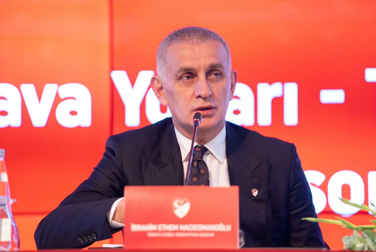 İbrahim Hacıosmanoğlu: "Derbide hakemden şikayet edecek biri varsa Fenerbahçe'dir, Galatasaray değil" 8