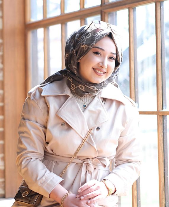 Fenomen Emure skandalı! Emine Şahin'in küçük kızı dudaklarından öptüğü video büyük tepki çekti: Bakanlık ve emniyete çağrı yapılıyor 2