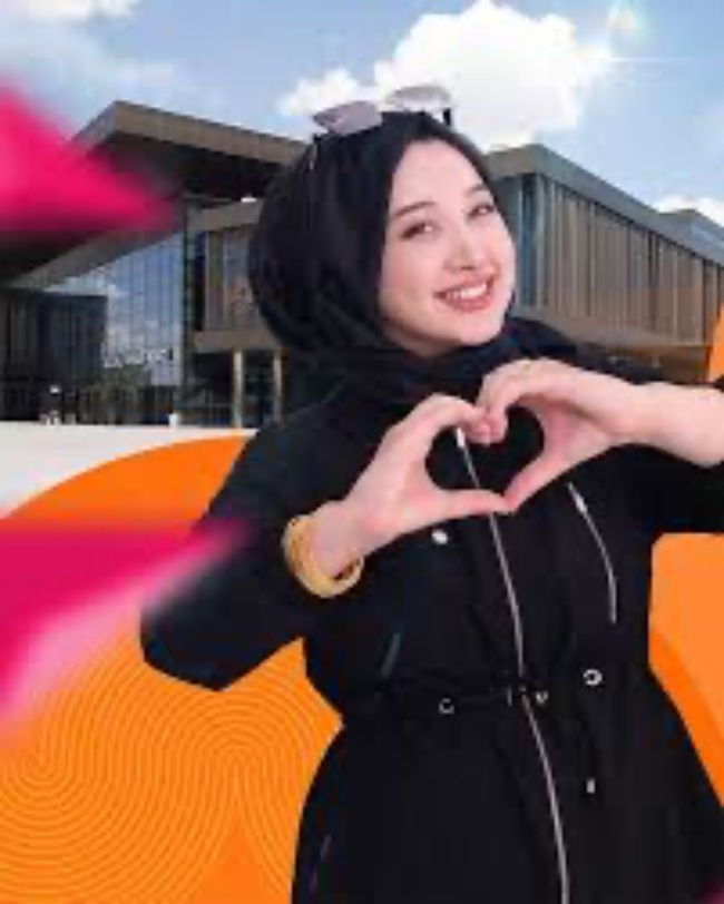 Fenomen Emure skandalı! Emine Şahin'in küçük kızı dudaklarından öptüğü video büyük tepki çekti: Bakanlık ve emniyete çağrı yapılıyor 11