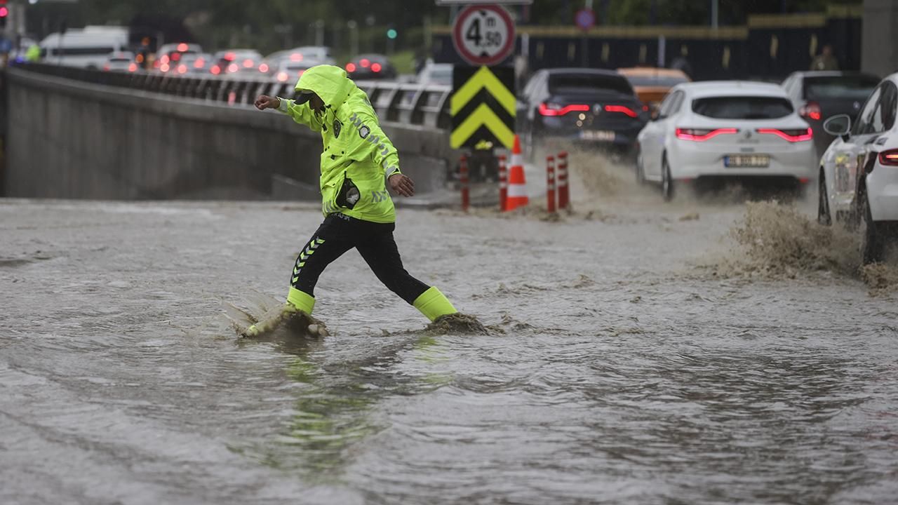 Meteoroloji duyurdu! Birçok il için sağanak ve kar alarmı 20