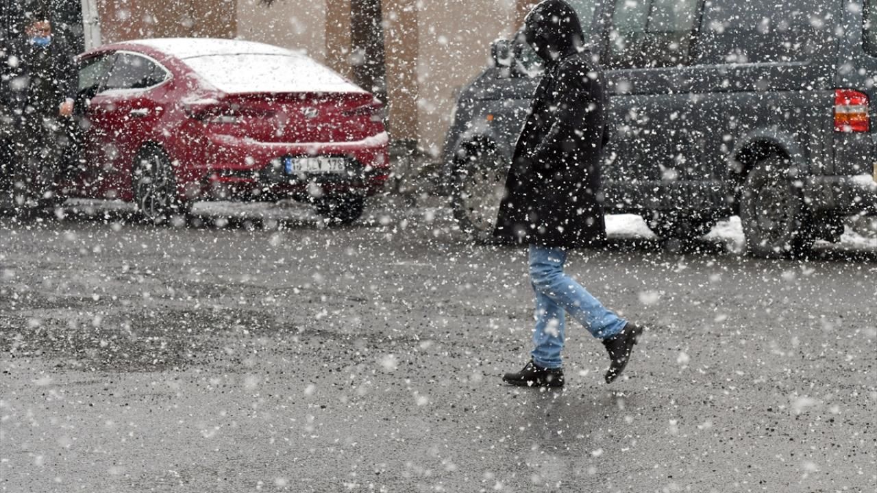 Meteoroloji duyurdu! Birçok il için sağanak ve kar alarmı 30