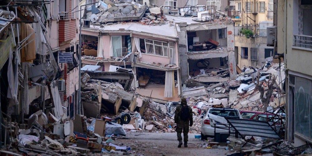 Akdeniz kırılıyor mu? Şener Üşümezsoy ve Naci Görür ilk kez aynı görüşte! "Derindeki faylar harekete geçti" 2