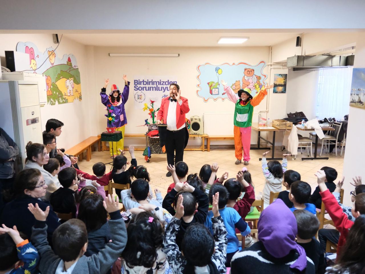 Sainte Pulchérie Fransız Lisesi'nin geçleri birbirimizden sorumluyuz dedi, çocuklara unutulmaz bir gün yaşattı 5