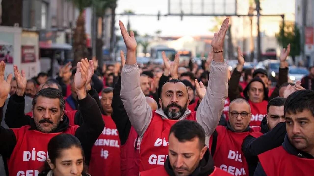Maaş krizi büyüyor! 33 bin işçi ayakta: İzmir’de grev üçüncü gününü geride bıraktı 2