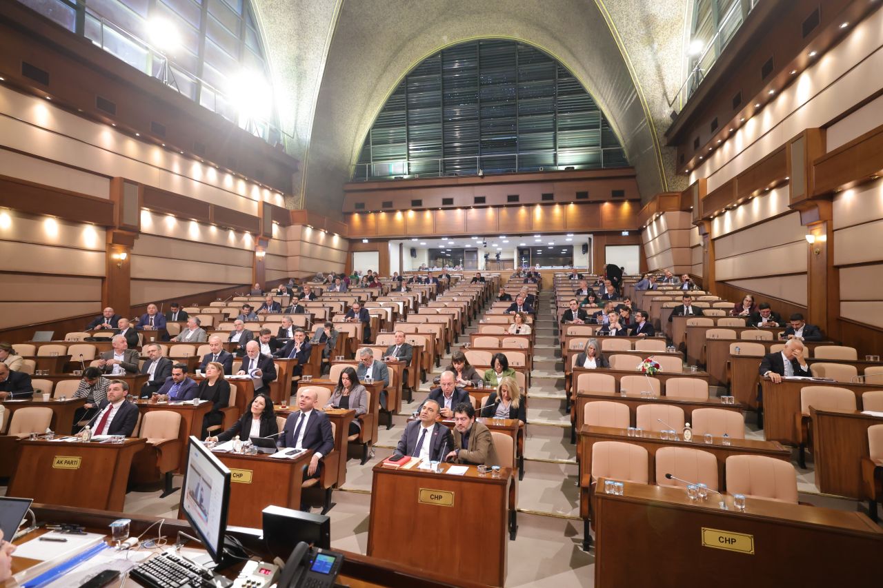 İBB Meclisi'nde Sayıştay raporu konuşuldu: İBB'nin 2024 raporunda 131 usulsüzlük 1